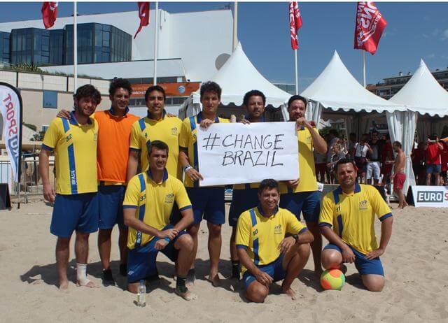 Equipe brasileira de beach soccer publicitário