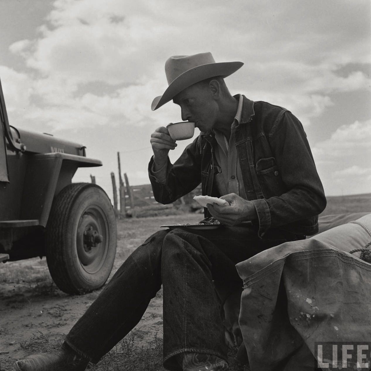 vintage-denim-cowboy-coffee-jeep2
