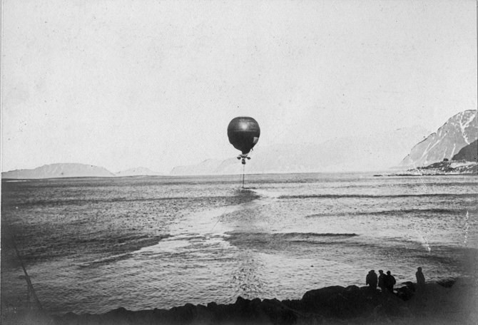 06-andrees-balloon-takes-off-670