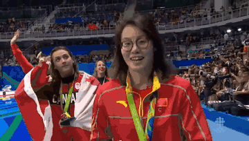 funny-geeky-china-swimmer-fu-yuanhui-rio-olympics-9