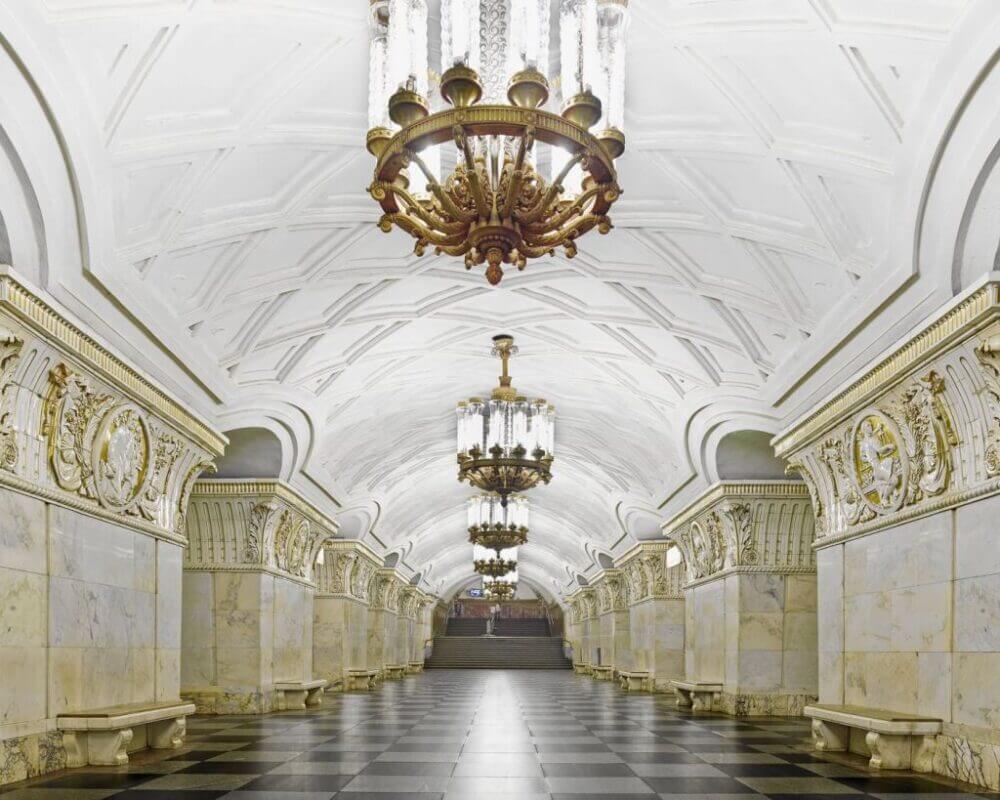 As belíssimas estações de metrô da Rússia