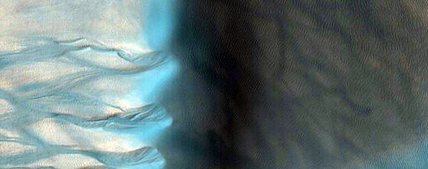 Marte Dunas com efeitos de cor que as fazem parecer azuis