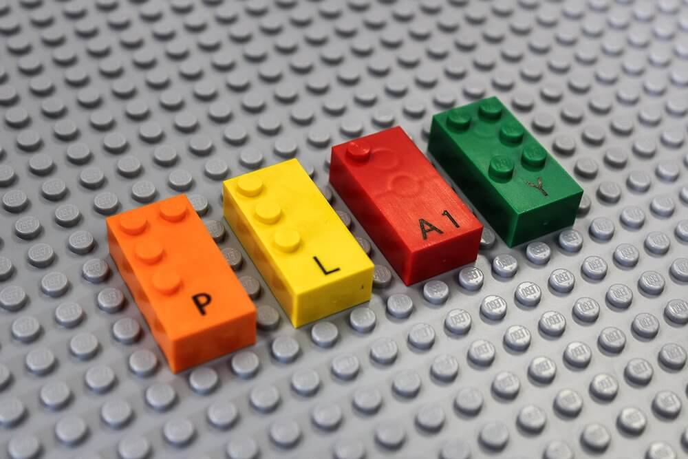 Lego anuncia peças em braille para desenvolver habilidades de